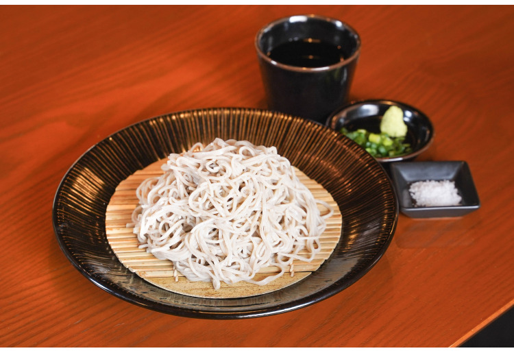 十割　ざる蕎麦　（冷）