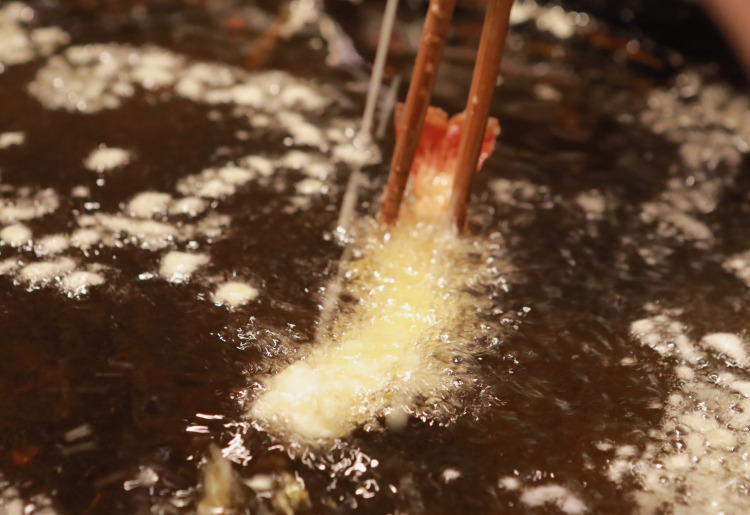 <揚げたてサクサクの天ぷら>