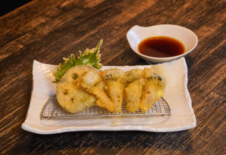 【ディナー限定】大黒しめじと野菜天盛り合わせ